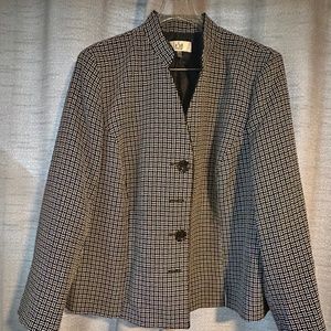 Black and White Blazer by Le Suit Size 22w